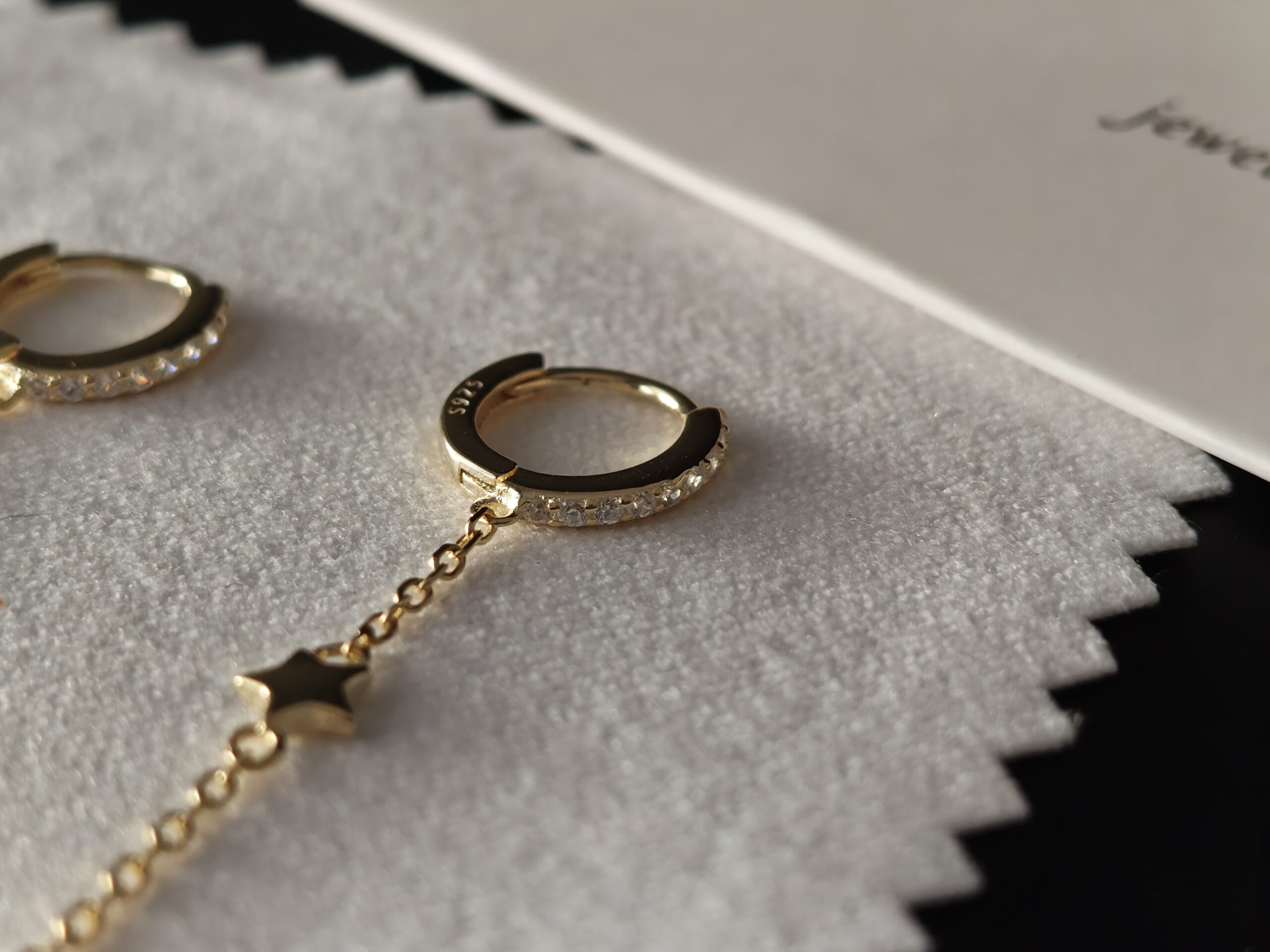 Pendientes Aros de Plata 925 Bañados en Oro con Cadena Colgante, Estrellas y Circonitas - Imagen 4