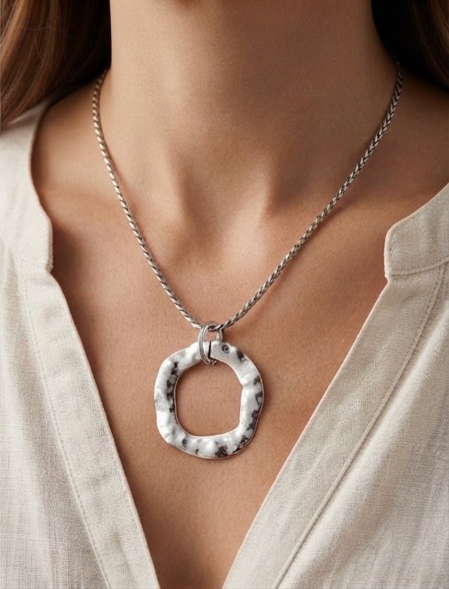 Collar de Acero Inoxidable con Colgante Aro Martillado - Imagen 13