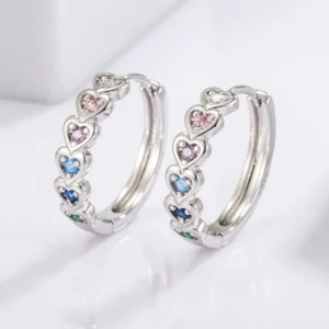 Pendientes de Aro Huggie con Corazones Multicolores y circonitas