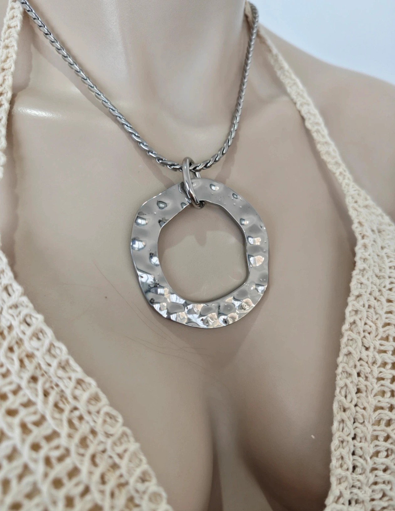 Collar de Acero Inoxidable con Colgante Aro Martillado - Imagen 14
